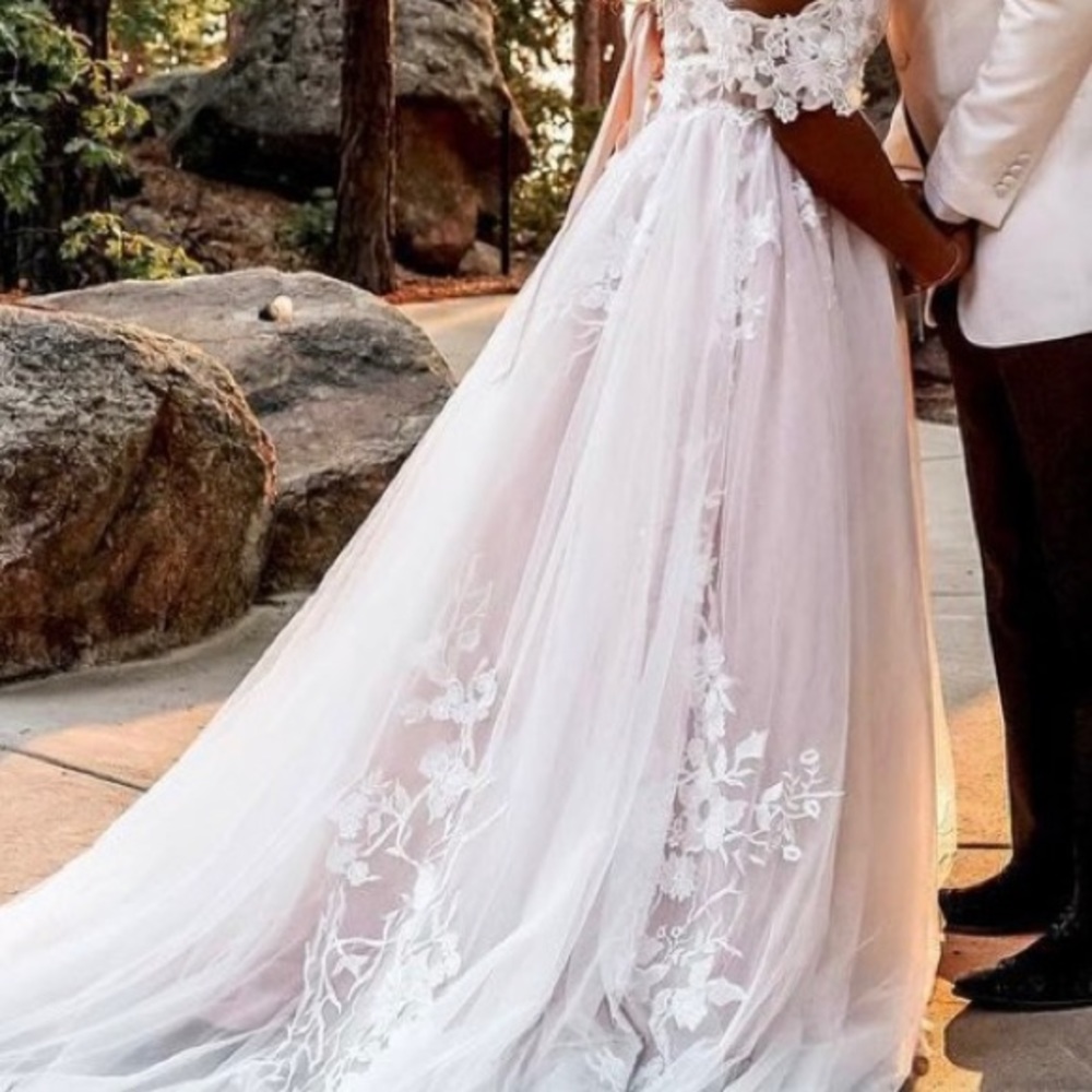 Wedding dress for sale